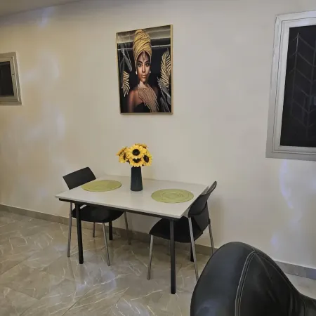 Appartement / Condominium de 3 Chambres et 3 Salles de Bain