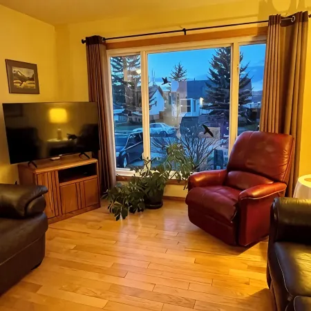 Bright, spacious 4 bedroom home.