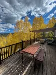 Aspen Glow Cabin - a charming 2-bedroom cabin with mountain views & wood stove