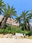 Home2Sea - Studio Cabin, Pool, Garden, 2 Adults + 3 Children