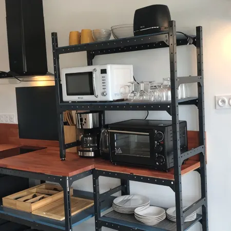 Studio 35 m2 Refait à Neuf Hotels in Fougeres