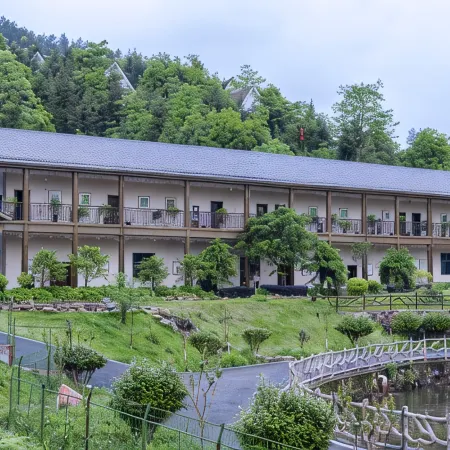 Wan'an Red Cedar Wellness Valley Homestay