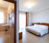 Hotel Meridiano - Balcony
