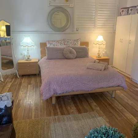 Adorable Country Studio (pet friendly) additional charges