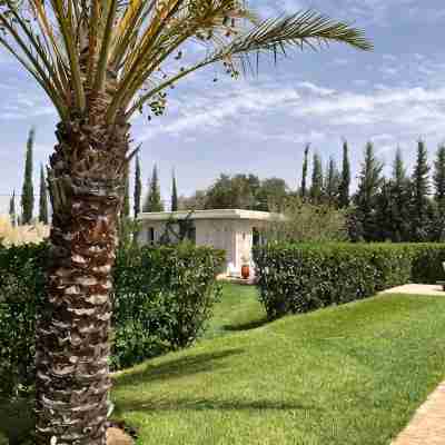 Villa 4 bedrooms heated pool house staff Hotel Exterior