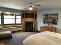 Central Austin/Clarksville Gem Perfect for Sxsw - Great Location, Spacious 4Br! - Jacuzzi