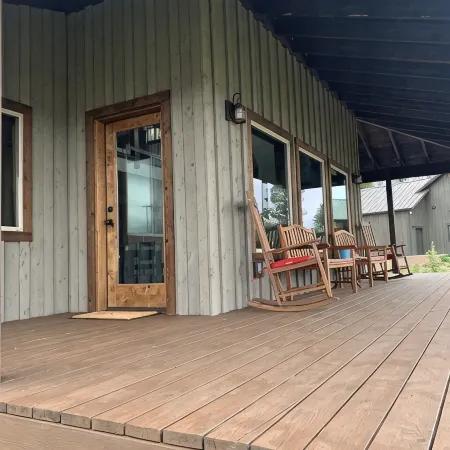 Lake House at Georgetown - just steps from the marina & easy winter access