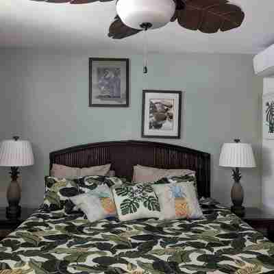 Affordable Quality in Central Location, Oceanside Complex Rooms