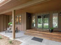 Gorgeous Waterfront Retreat Hotels in Breezy Point