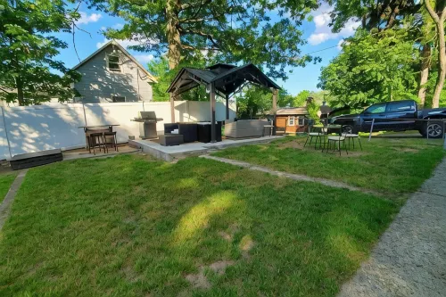 Charming &Spacious 3BD, 1BA, Fam-Friendly-Yard&Porch