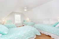 3 Adorable Old Fashioned Cottages In A Great Location ~ 3 Cottages At One Price! - 3 tähden