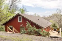 State Parks & Lake Access! Screened Porch, MountainViews, Kayaks, LuxBeds, Games - 小木屋