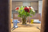 Alpen-hostel Talstation 4, Buxacher Straße 23 mit Motorradvermietung - Homestays