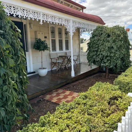 Olinda Cottage - Close to CBD with city views
