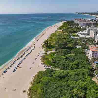 Lovely 1 Bedroom Steps from the Beach Fitness & Recreational Facilities
