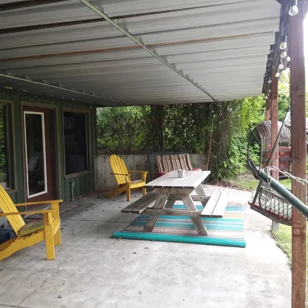 Black Bear Inn,Bridger views, E. Gallatin river access via cherry creek ponds.