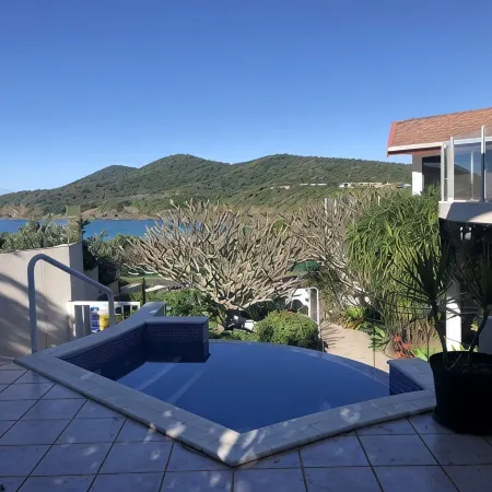 Forster- Beachfront Views & Pool -Jewel of the Sea