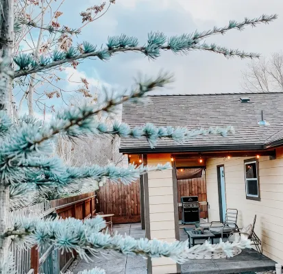 Home with gated driveway near River & Downtown