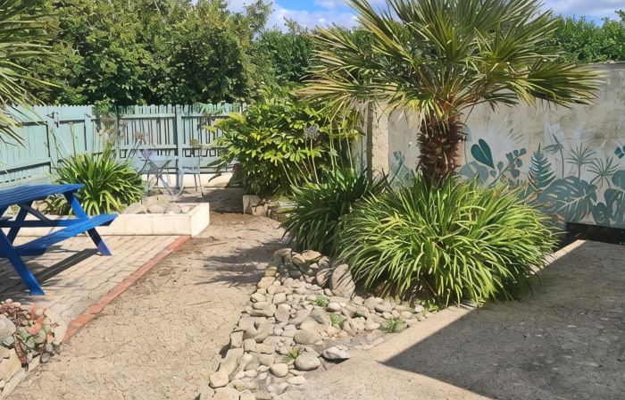 Petite Maison Proche Bourg et à 4km des Plages de Sable Blanc