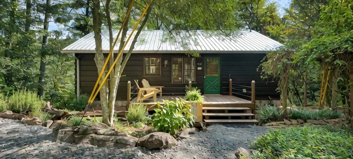 Cozy mountain view cabin & 2 king en-suites ギルマーのホテル