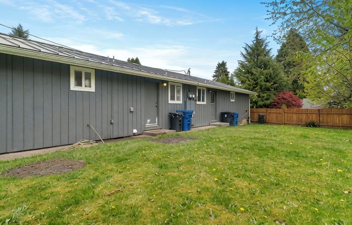 AC IN UNIT  Modern 2 bedroom remodel walking distance to downtown