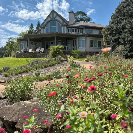 Waterfront Lake Oconee Home - Beautiful Home with Gorgeous Views, 2 Kayaks