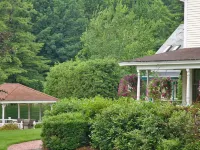 Waterfront Smith Cove Lake House includes dock - Wifi