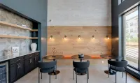 Boulevard Stays - Medical District - Condos
