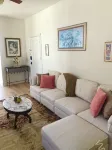 Historical Victorian 2 bedroom Flat 1 block from Beach JUST RENOVATED! - Condos