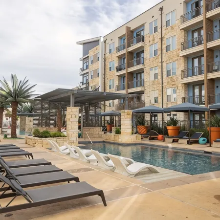 Poolside Bliss, Trails and Culinary Delights!