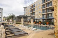 Poolside Bliss, Trails and Culinary Delights!