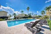 Incredible Beach Front Villa with a Pool & Shipwreck Snorkeling! -  Casas de vacaciones