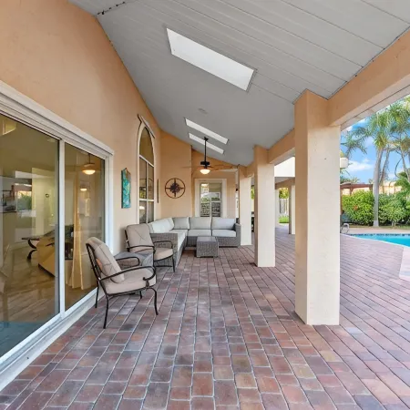 Beachy Places, Hot tub, Pool, Beach