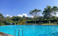 Puncak Resort Villa by Aryaduta - 2 stelle