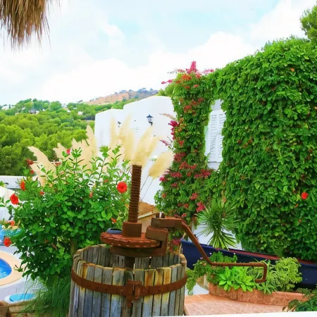 Villa Columbus Rooms and Restaurant