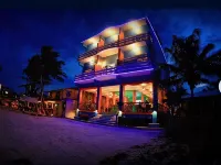 Hotel Royal Blue & Golf Cart Rental のホテル