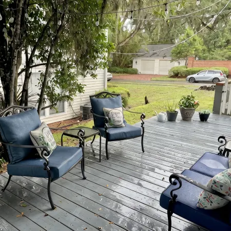 Private, Beautiful apartment in historic district 1/1