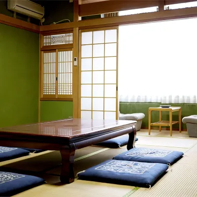 Katahamaso Hotels near Amakugurime Shrine