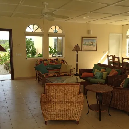 Reef Front Divers Dream Crown Ridge Luxury Villa In Beautiful Sabadeco!