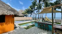 Johnnys Place Hotel - Pools