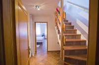 Jerry & Oli's Apartments
