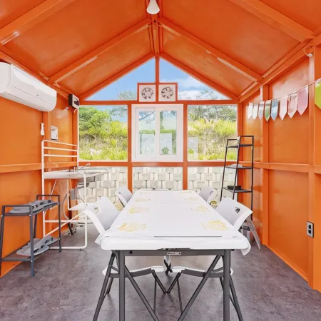 Pohang Uni's Sea Caravan Guryongpo Branch