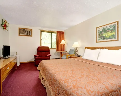 Super 8 by Wyndham Chaska Hoteles en Chaska