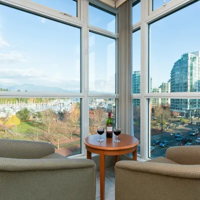 Lord Stanley Suites Hotels near Prospect Point Lighthouse
