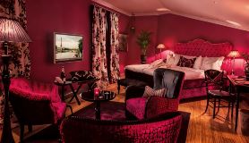 Dorsia Hotel & Restaurant