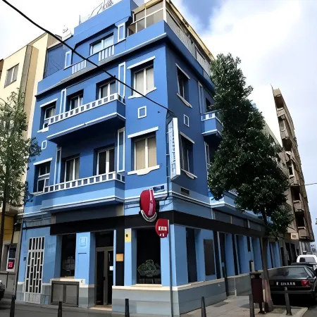 Alcaravaneras Hostel