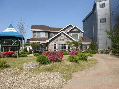 Daebudo Nurimaru Pension (Unshared House, Pool Villa) - ที่มีสระว่ายน้ำ