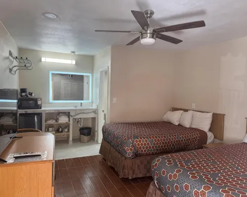 Townhouse Inn and Suites Hotels in Brawley