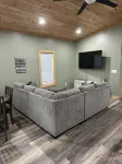Cozy cabin close to Dale Hollow Lake State Resort Park! Cabin#2 - Wifi