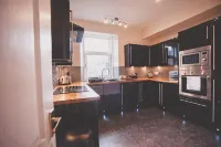 Stylish and Spacious Two Bed in Aberdeen's West End - Condos